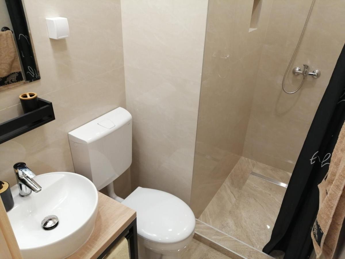 Studio Apartment - A Bit Of Joy سراييفو المظهر الخارجي الصورة